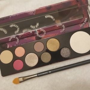 MAC Cosmetics Makeup - 💝BNIB💝 Mac Risk Taker Pallet MAC Cosmetics Makeup - 💝BNIB💝 Mac Risk Taker Pallet